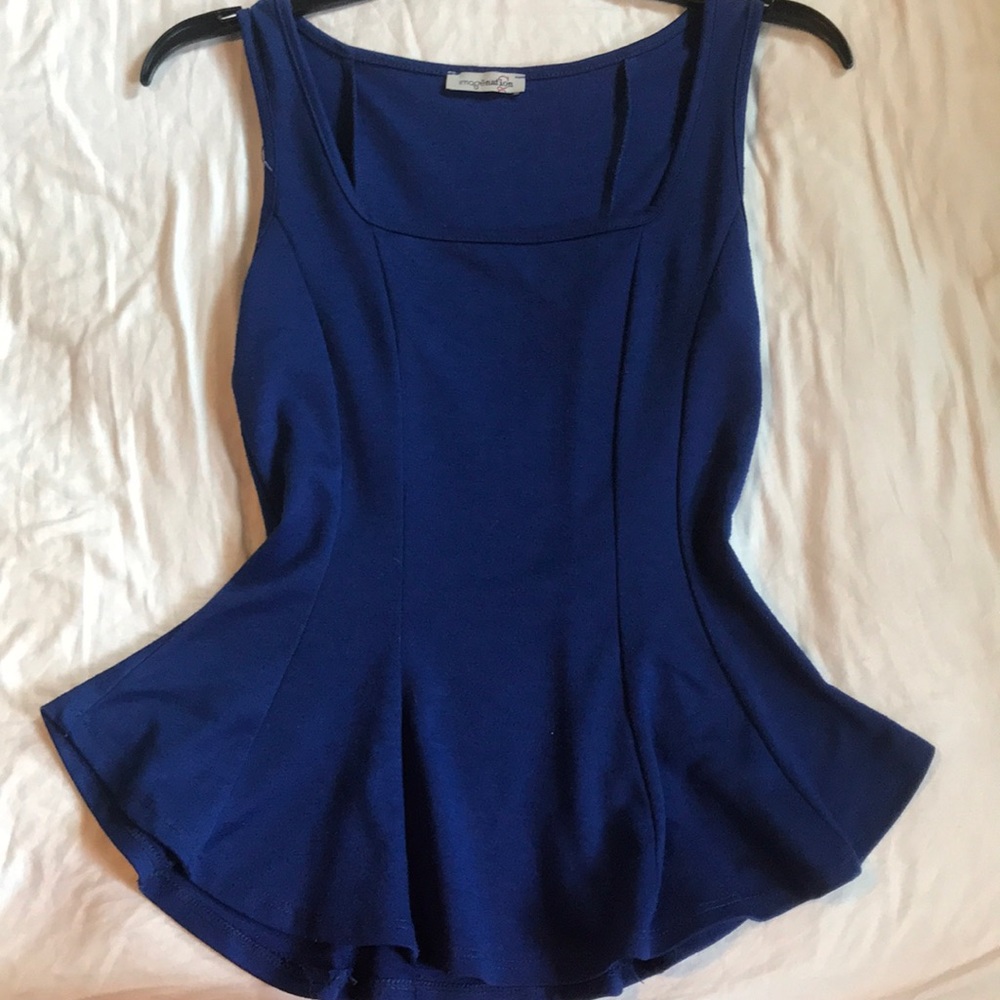 Sleeves top